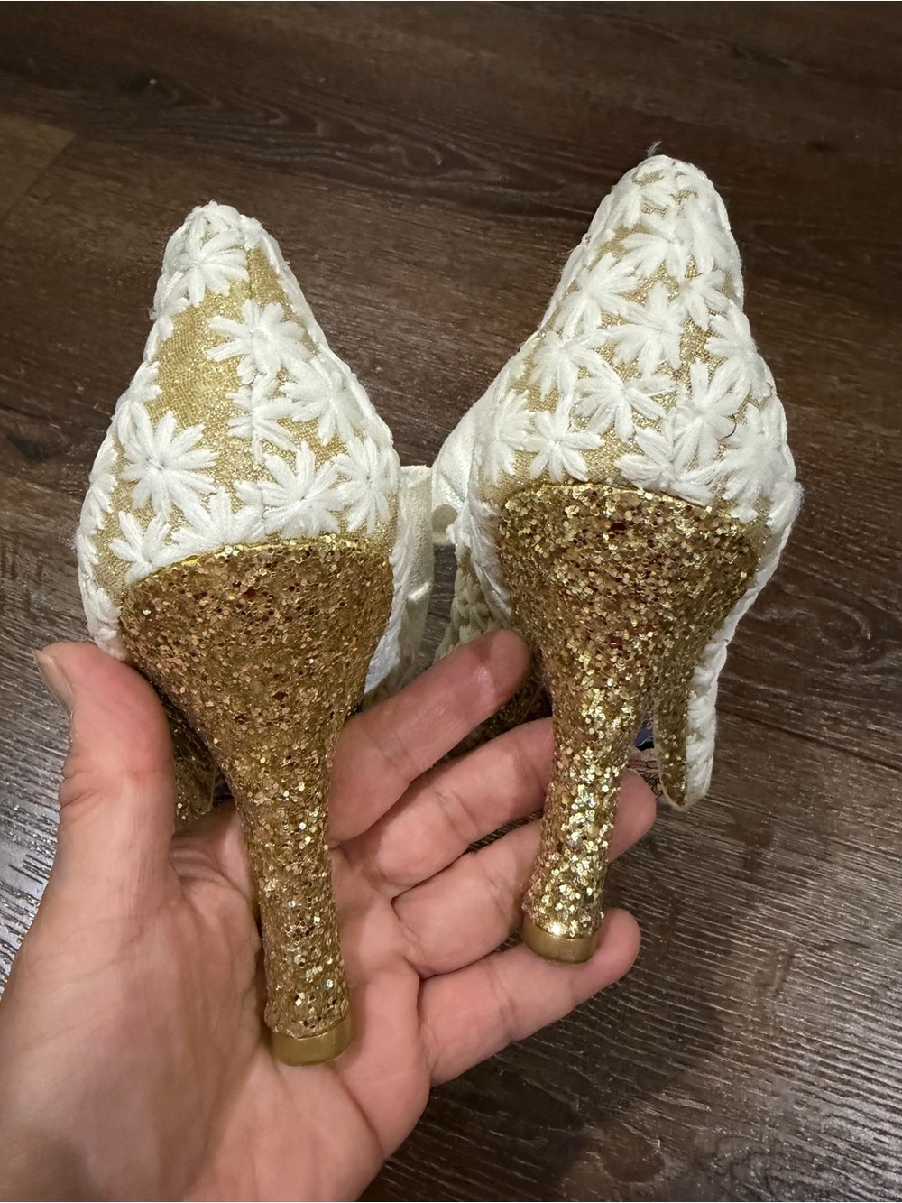 Irregular Choice Windsor Cream & Gold Floral Lace Heels w/ Bow Accent size 38/7 - Picture 6 of 15